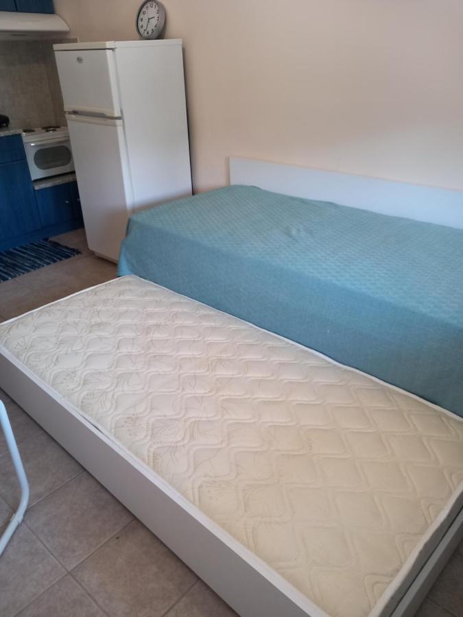 Central Apartments Eretria Экстерьер фото