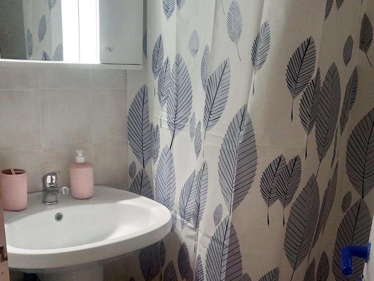 Central Apartments Eretria Экстерьер фото