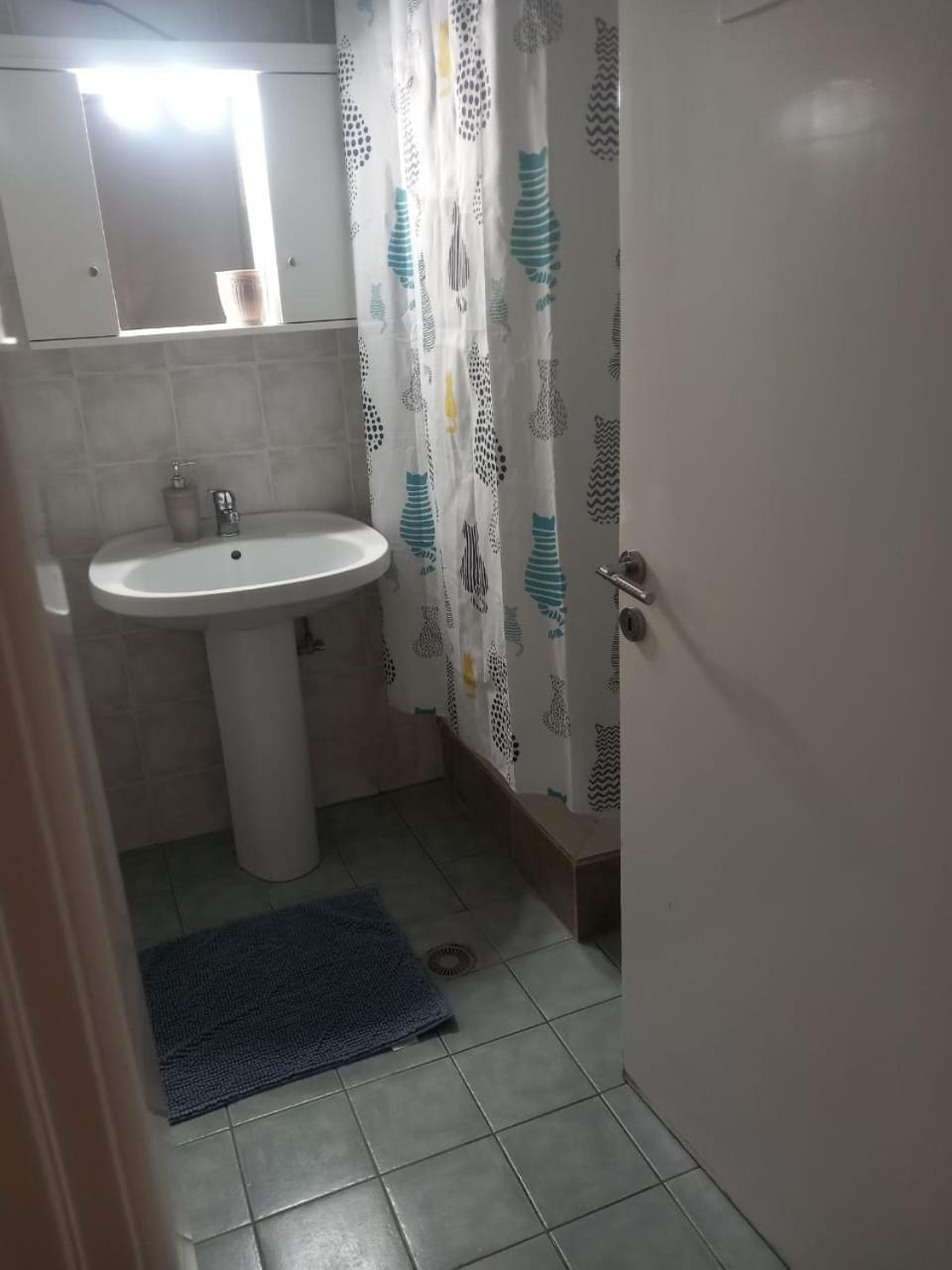 Central Apartments Eretria Экстерьер фото