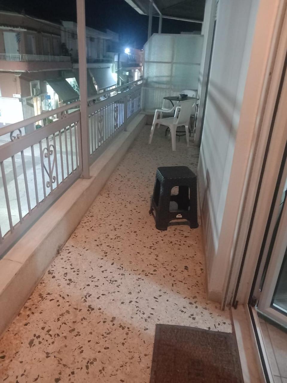 Central Apartments Eretria Экстерьер фото